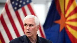 Mike Pence suspende campanha presidencial devido atrasos nas pesquisas e problemas financeiros